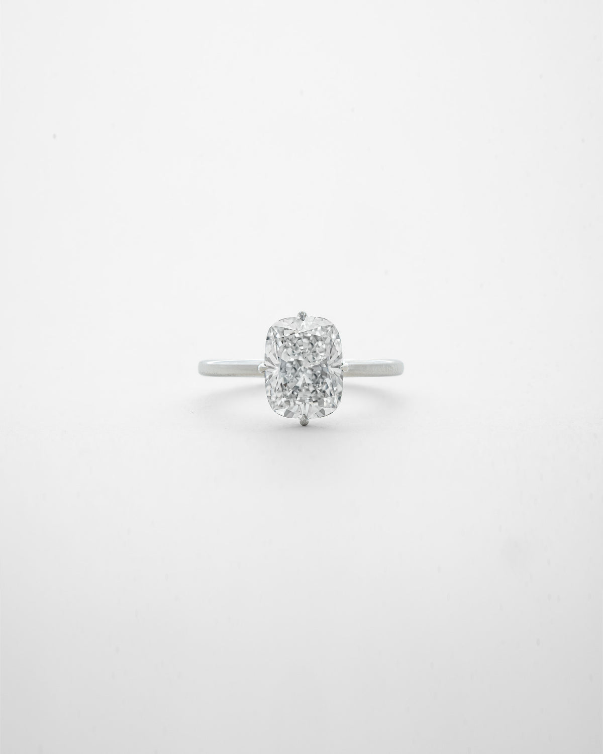 2 carats Cushion Cut Diamond with Compass Solitaire Ring