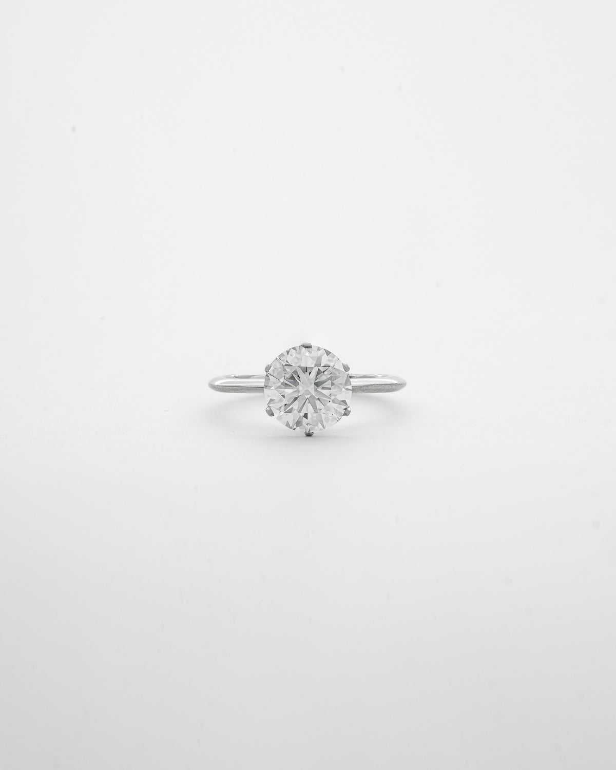 2 carats Round Cut Diamond Knife Edge Setting Solitaire Ring