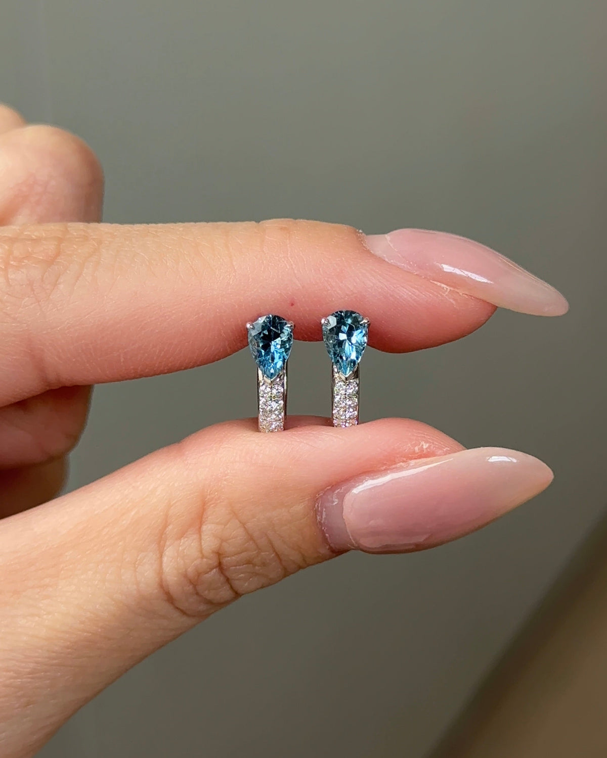 40-50 Pointer Natural Santa Maria Aquamarine Pear Cut Glitter Pave Huggie Earrings
