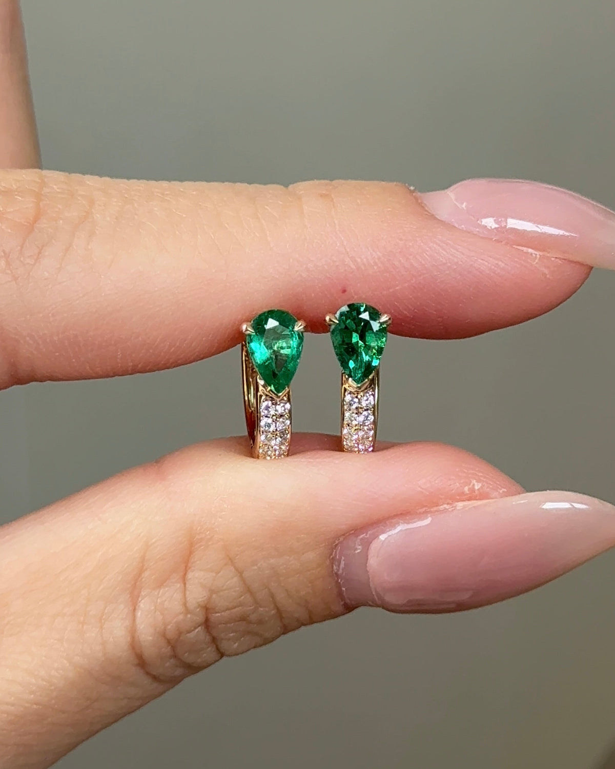 40 Pointer Natural Emerald Pear Cut Glitter Pave Huggie Earrings