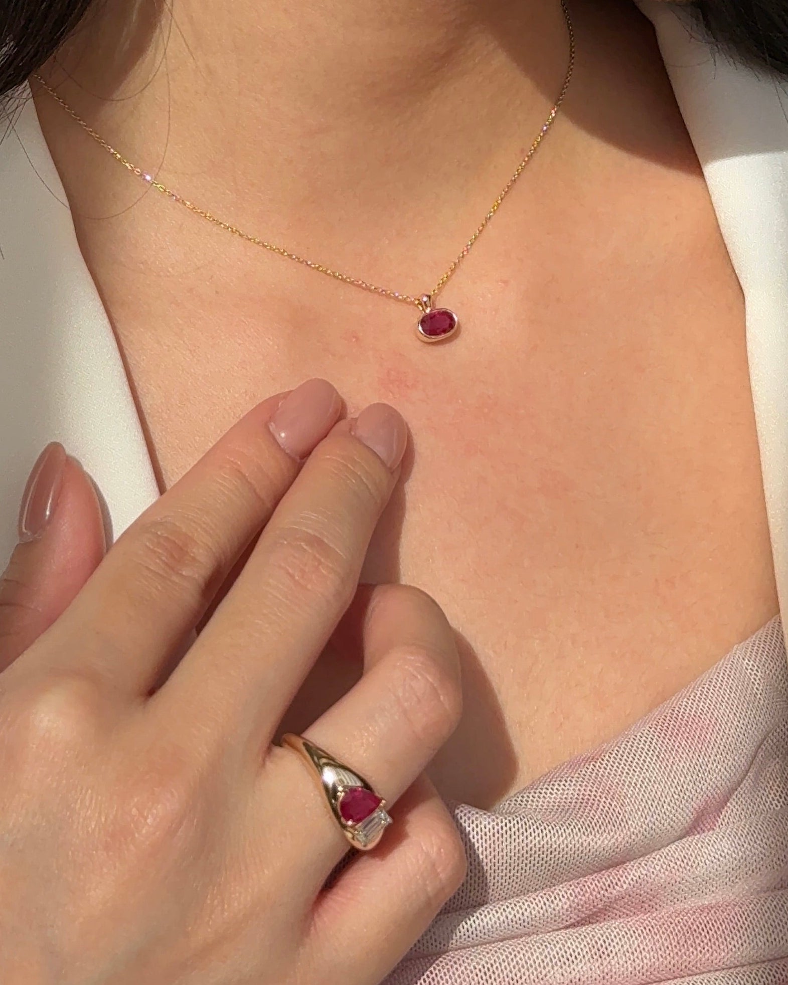 1 carats Oval cut Natural Ruby Patite Bezel Pendant Necklace