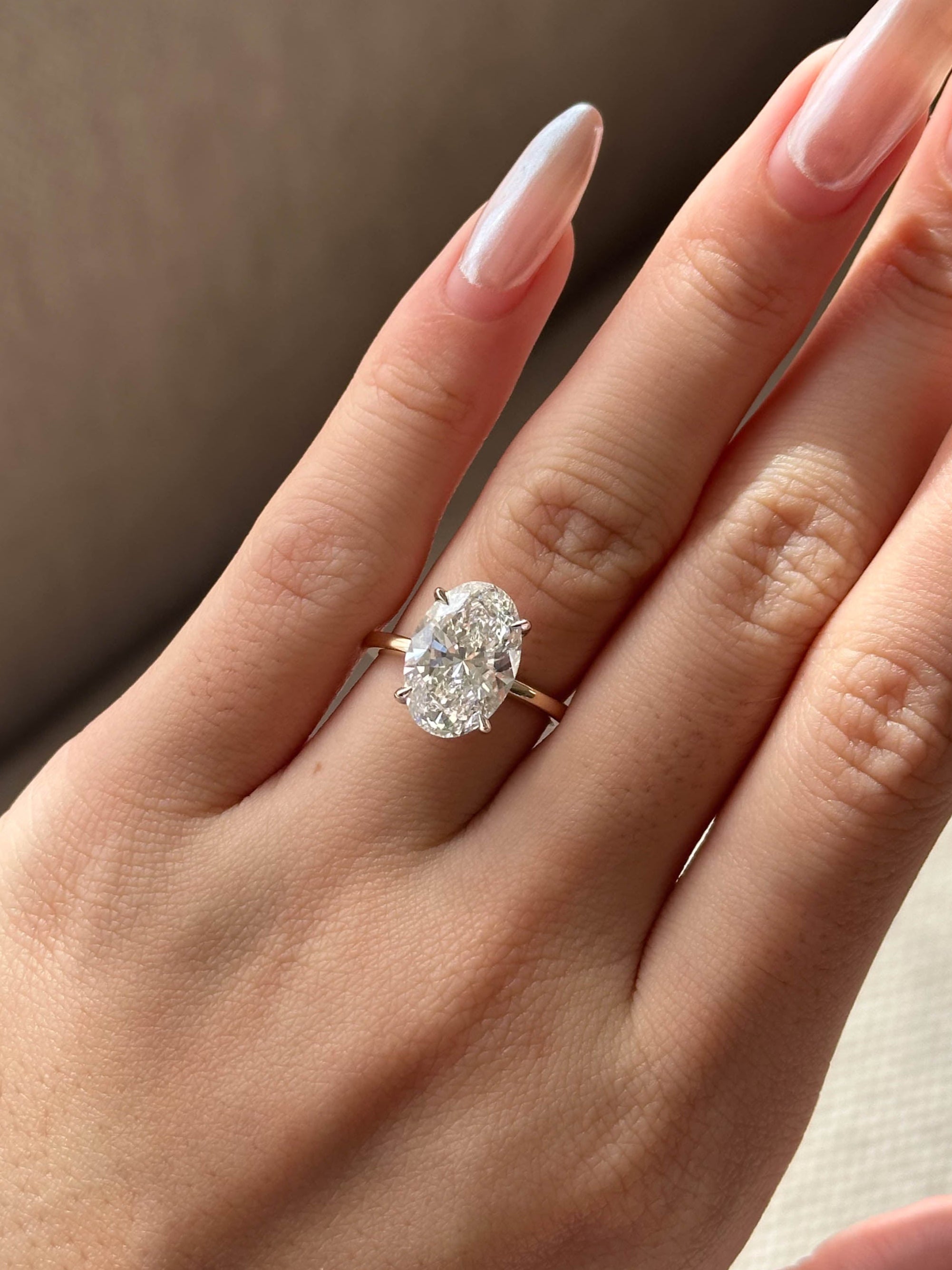 ANIRA Ring 4 Carats Oval Cut Diamond in Two Tone Solitaire Setting with Hidden Halo