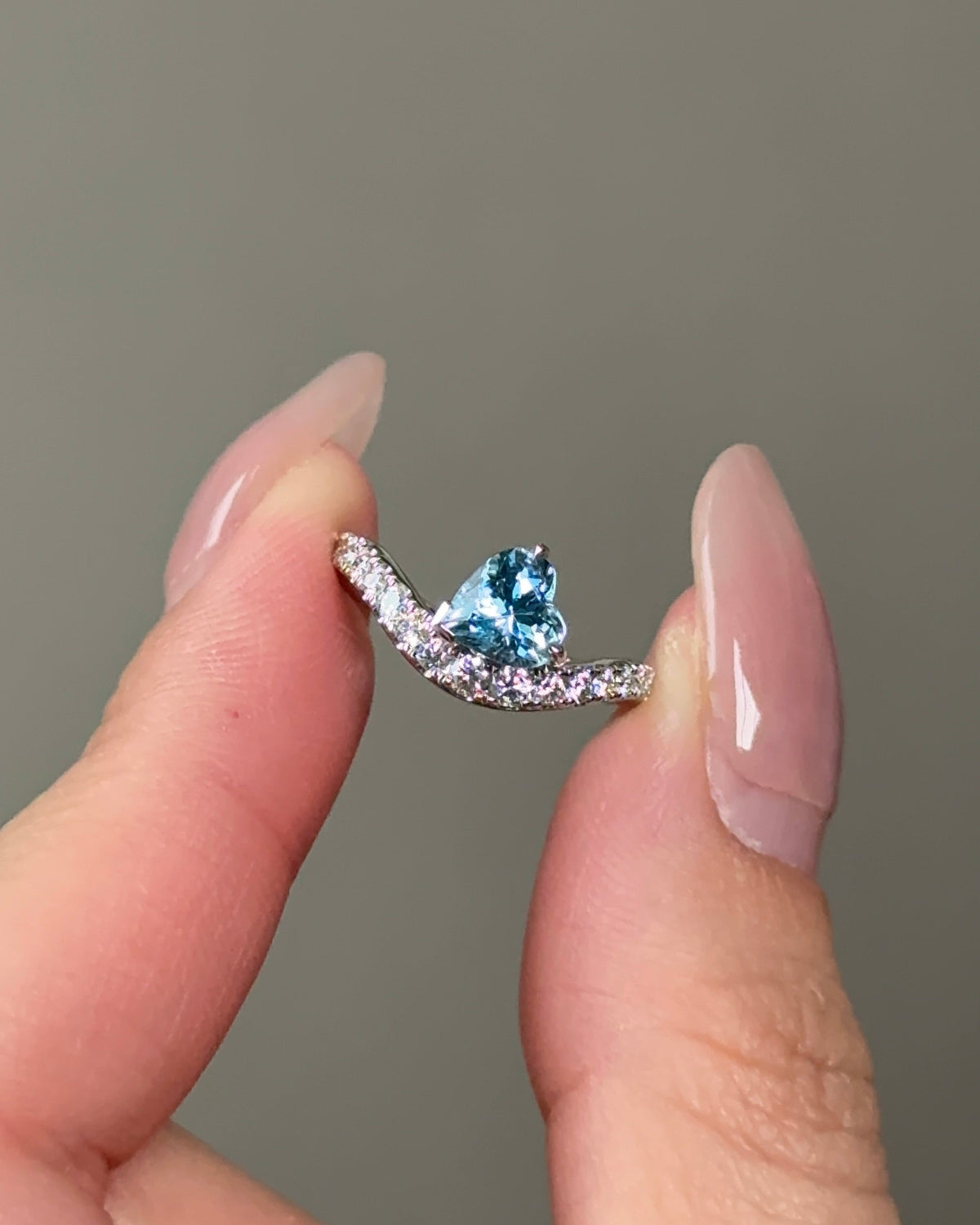 40-60 Pointer Natural Santa Maria Aquamarine Heart Cut Pave Band Pinky Ring
