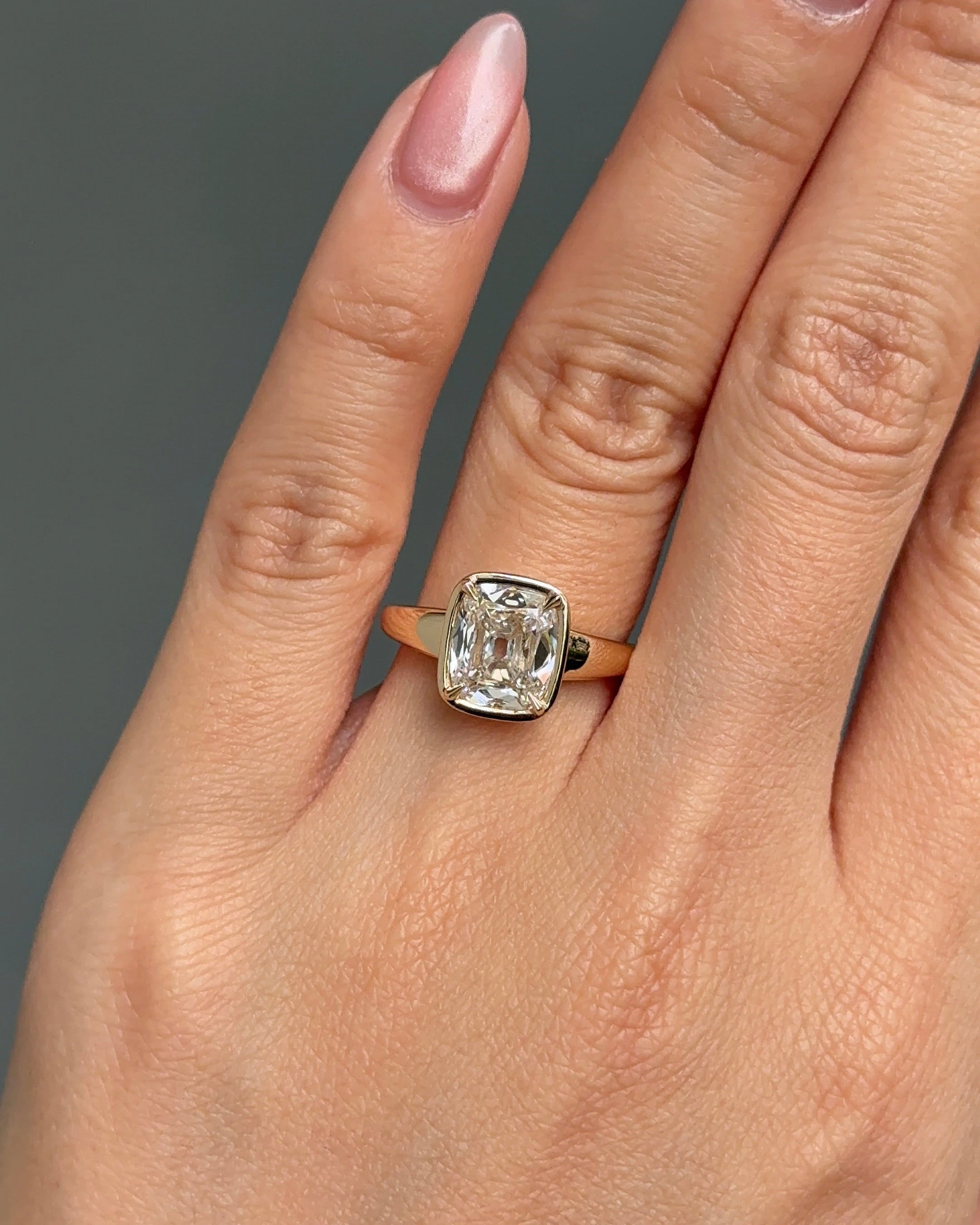 2 carats Antique Cushion Cut Diamond Bezel Ring