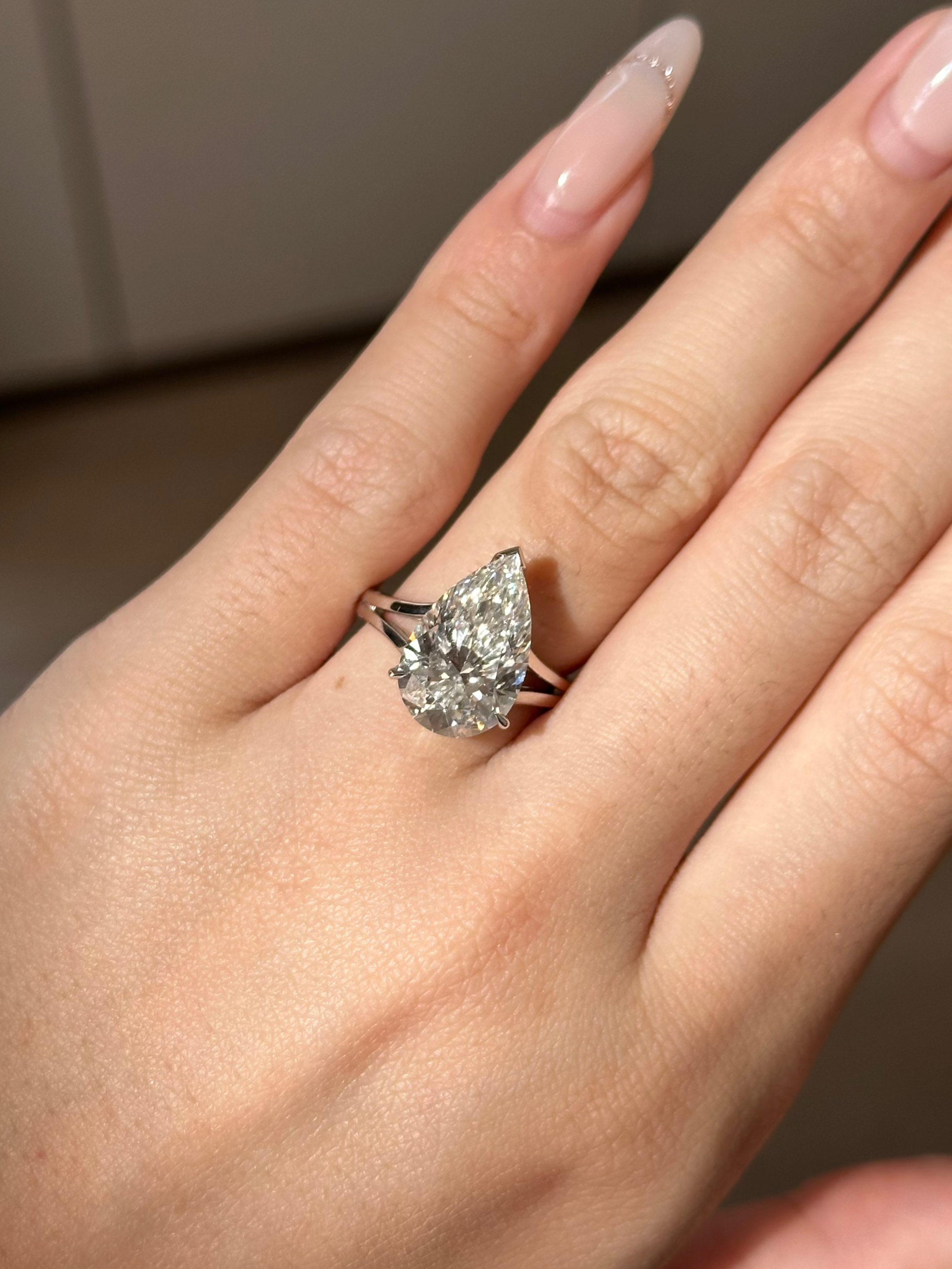 5 Carats Pear Cut Diamond Ring With Split Shank Setting