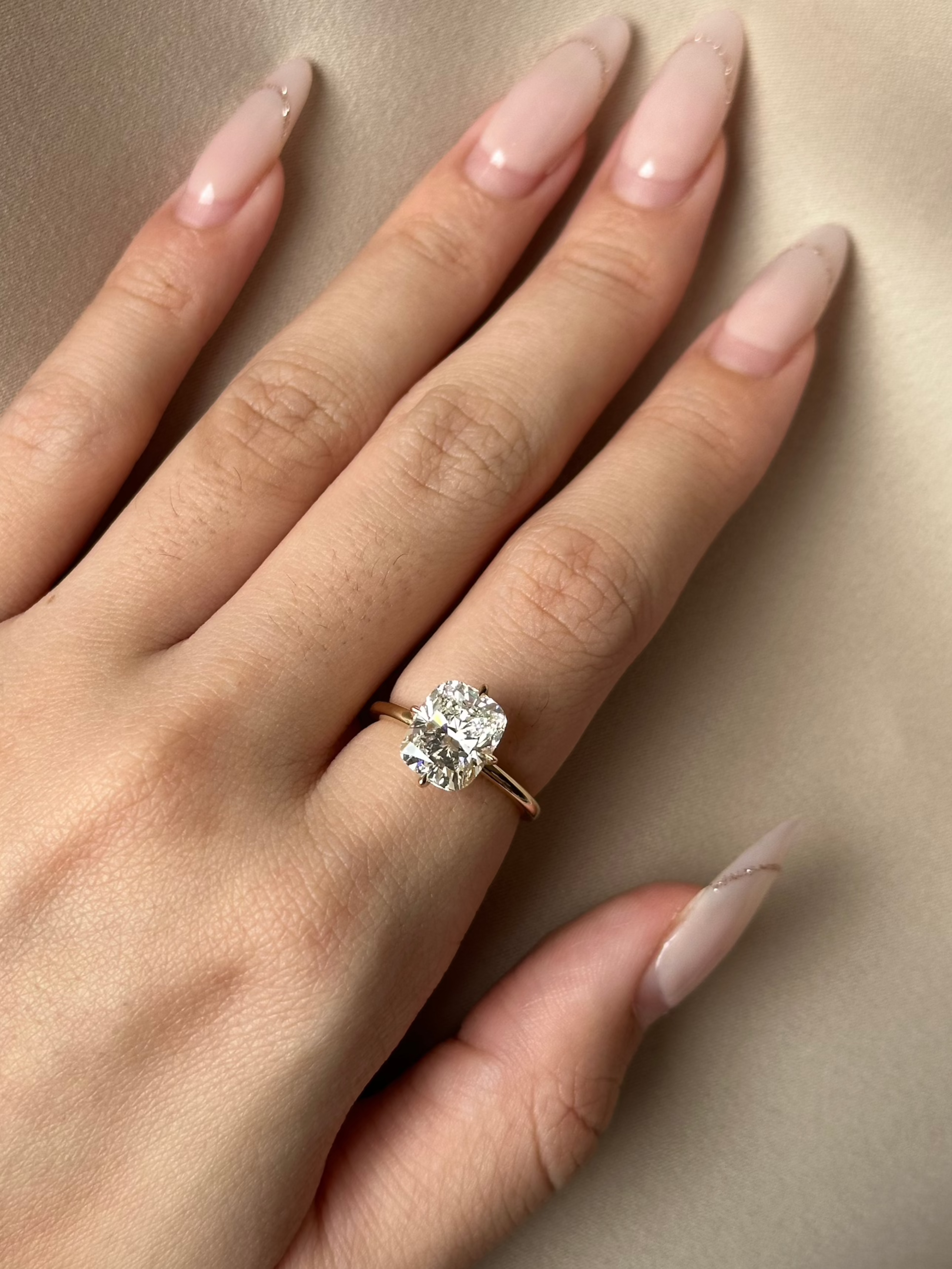3 carats Cushion Cut Diamond Compass Setting