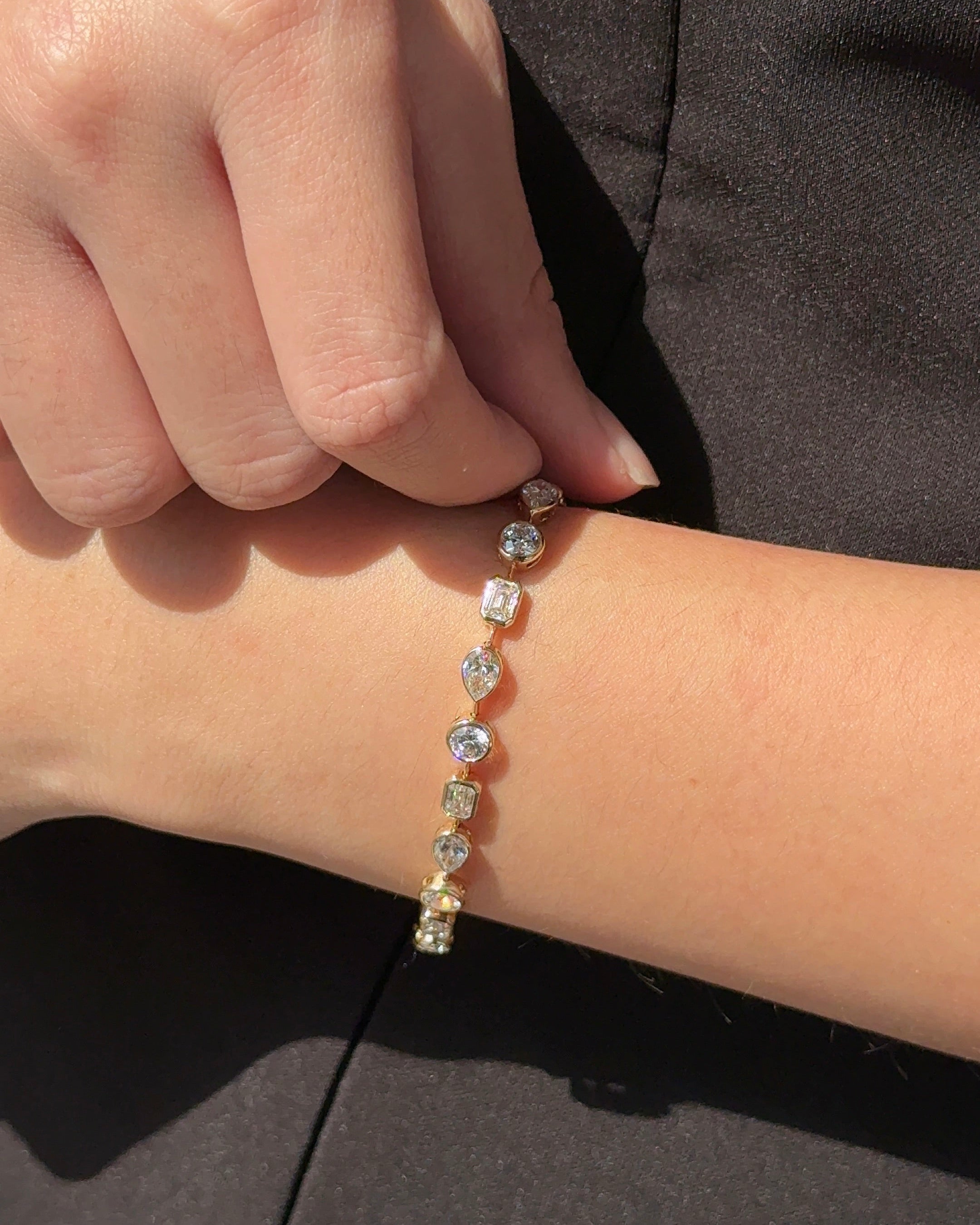 30 Pointer Mixed Fancy Diamond Bezel Bracelet