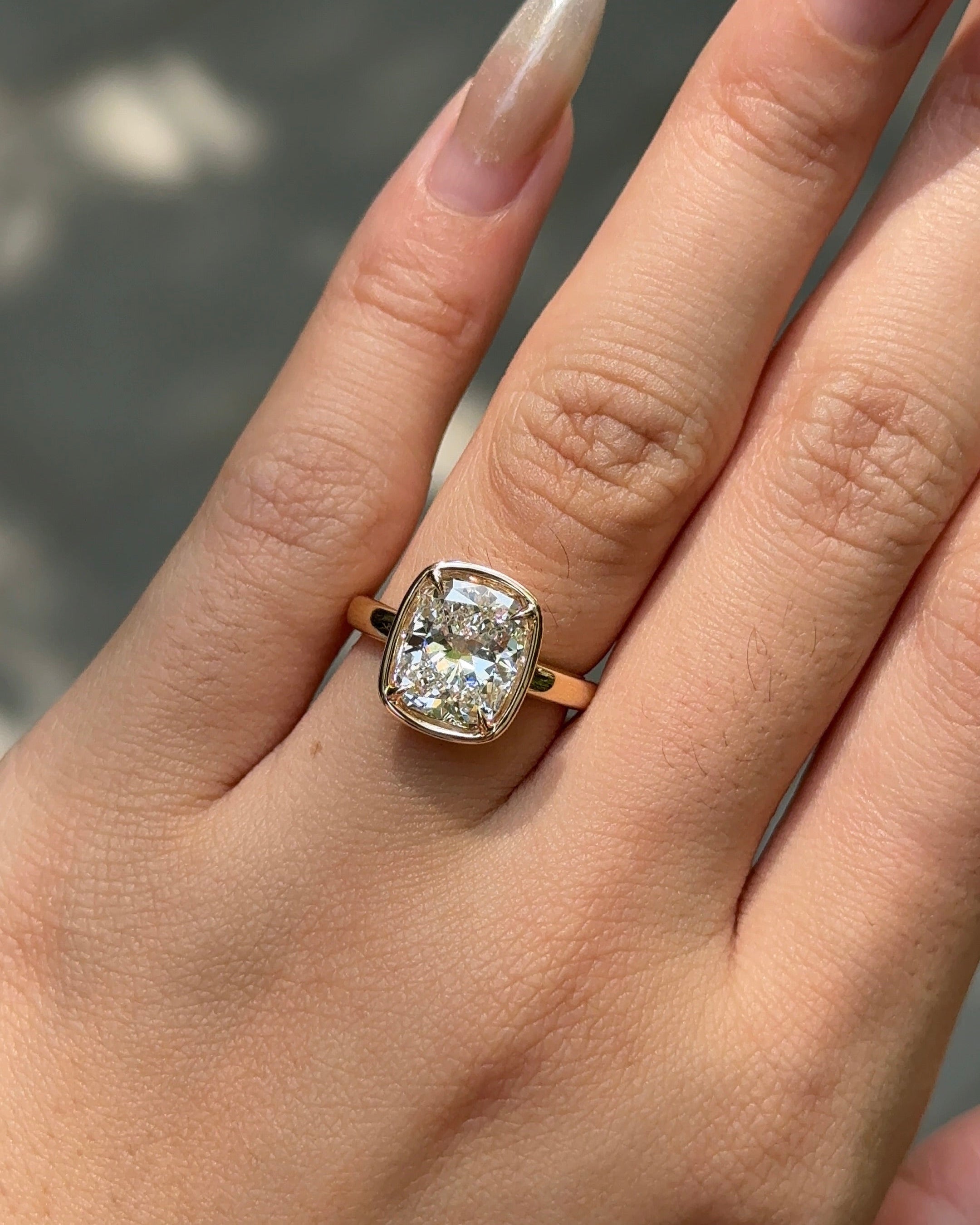 3 carats Cushion Cut Diamond Bezel Setting