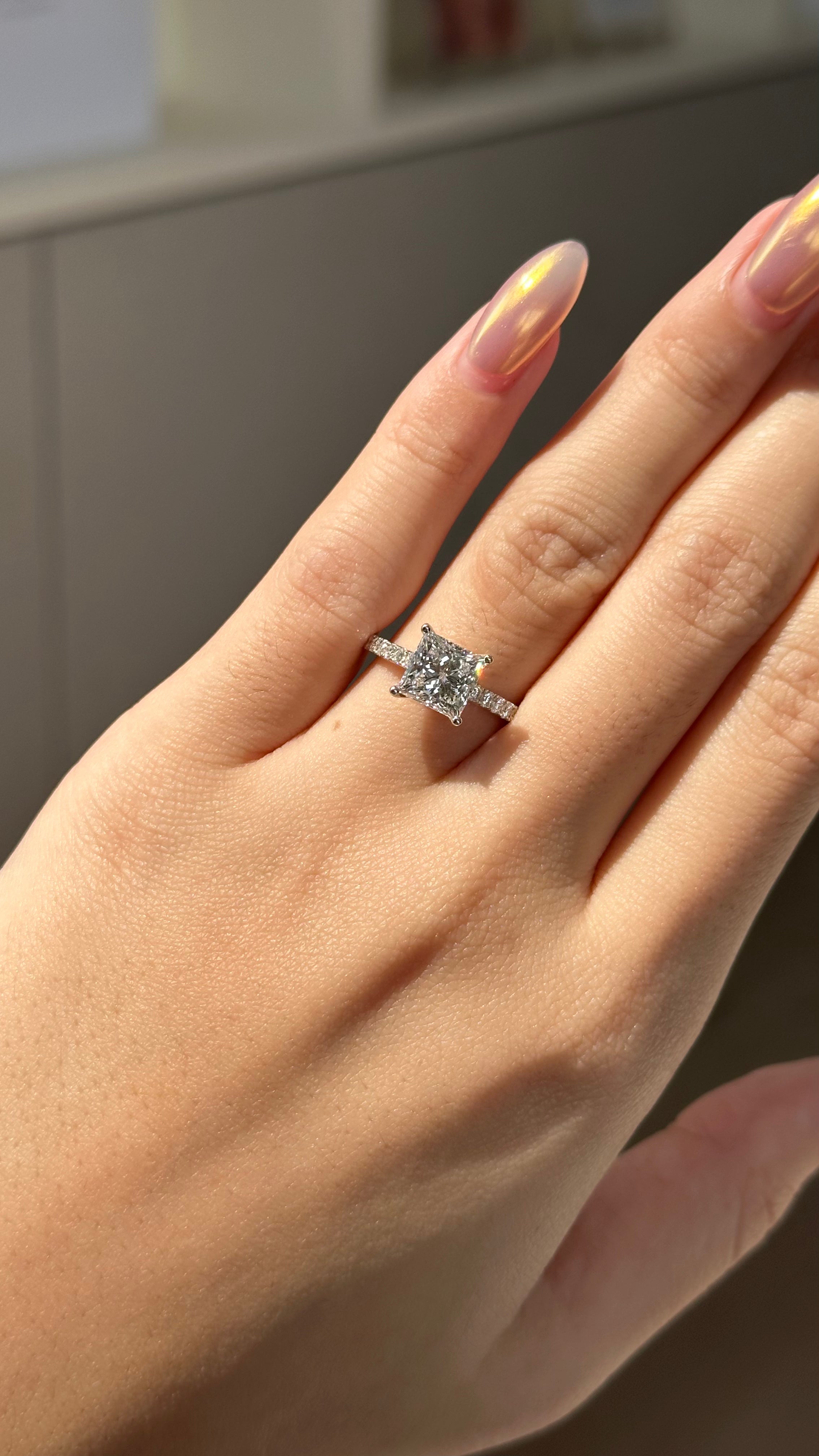 2 carats Princess cut Diamond Ring in Micro Pave Setting