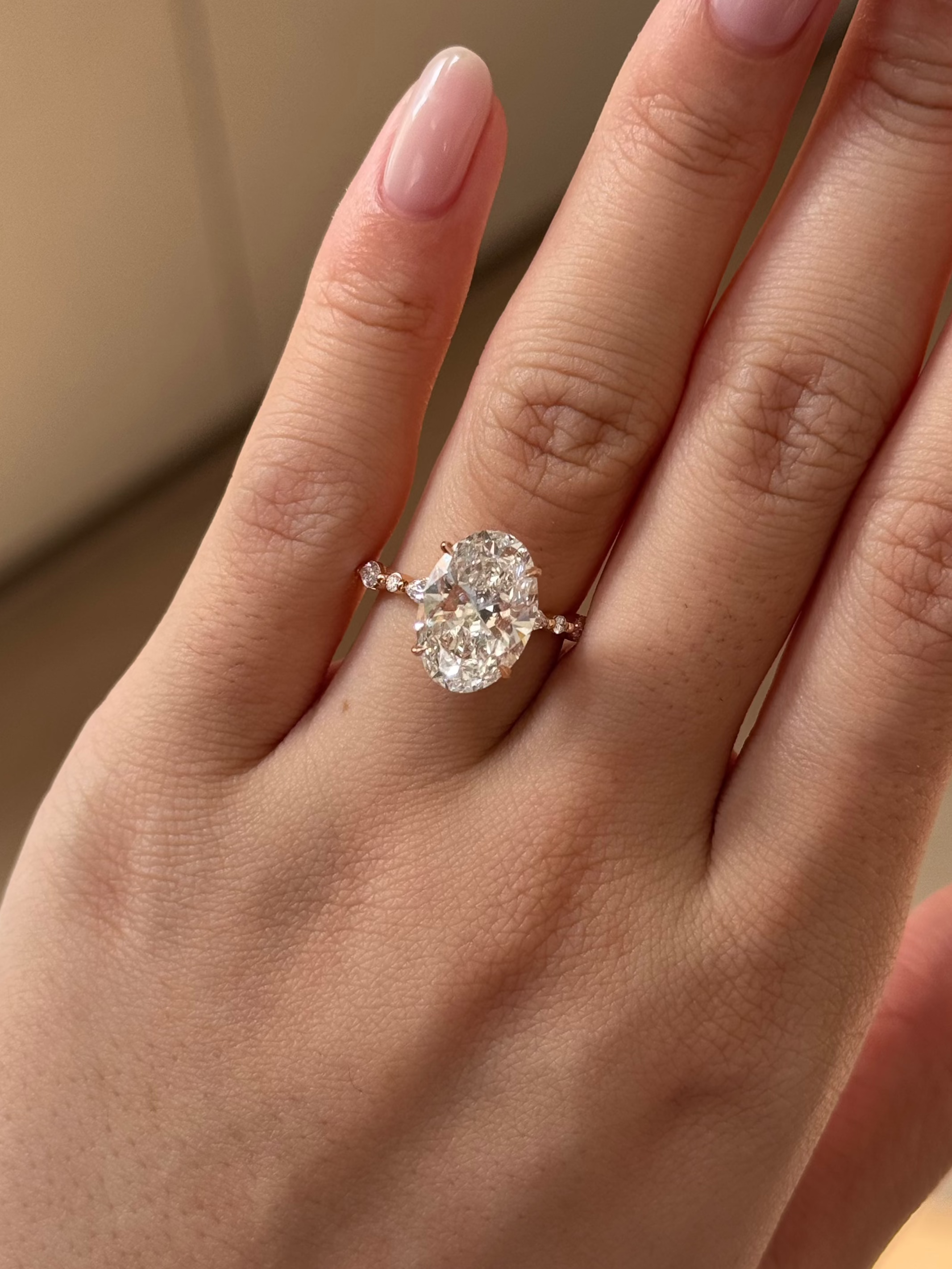 RINA Ring 4 carats Oval Diamond with Marquise and Round Band