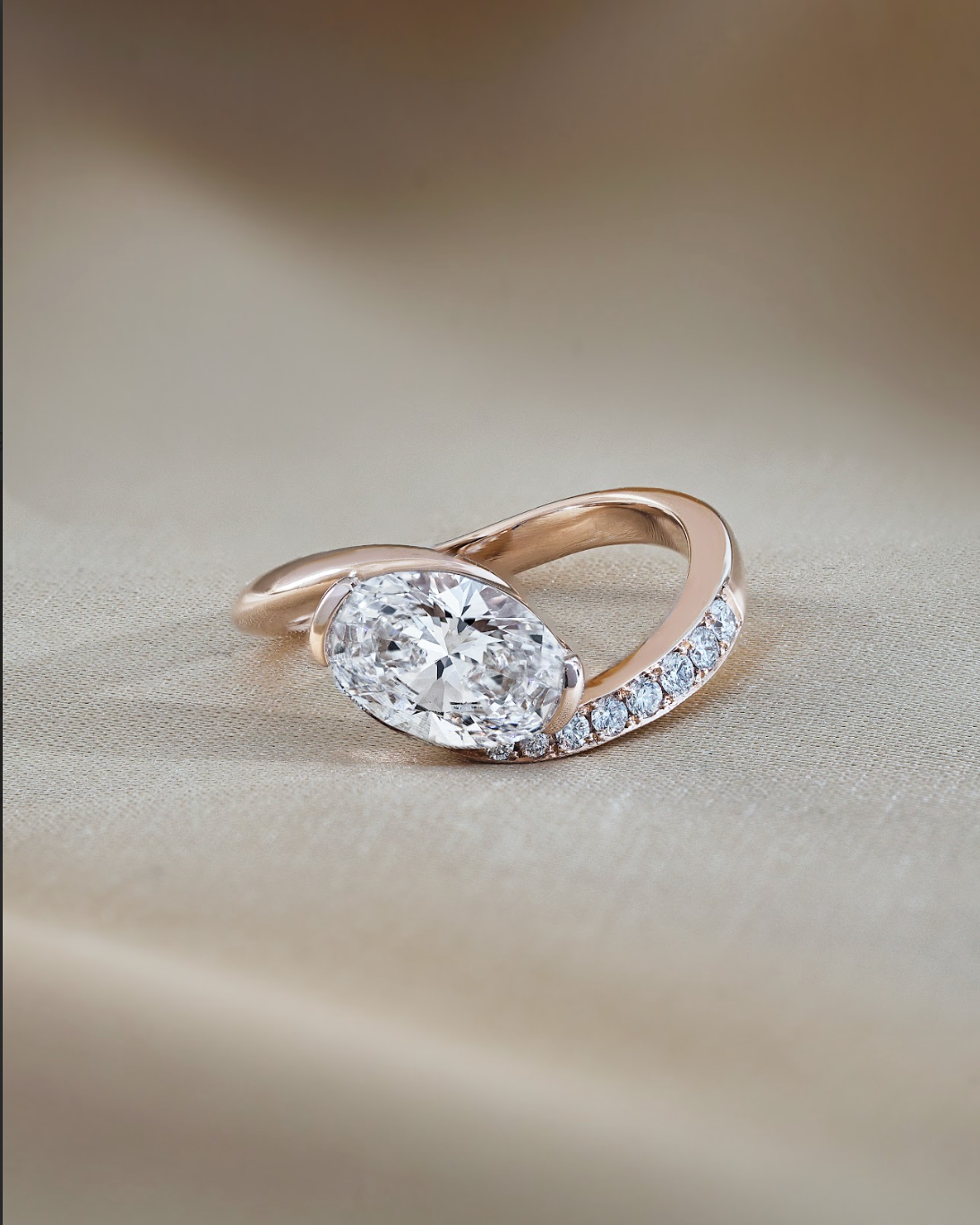 1.5 carats Oval Cut Diamond Curvy Pave Band Diamond Ring
