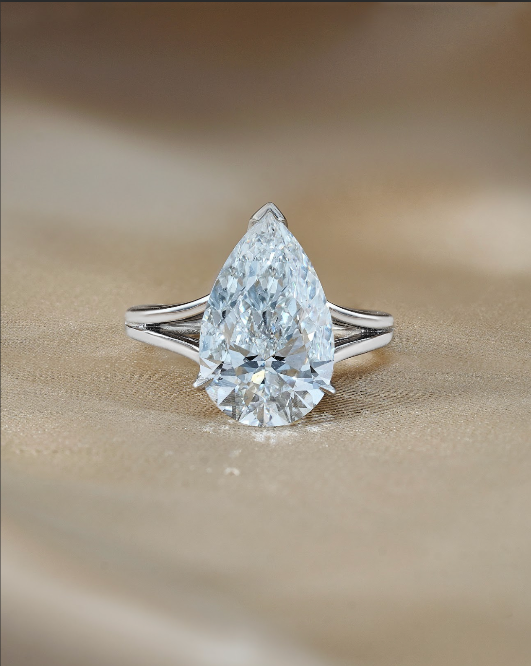 5 Carats Pear Cut Diamond Ring With Split Shank Setting