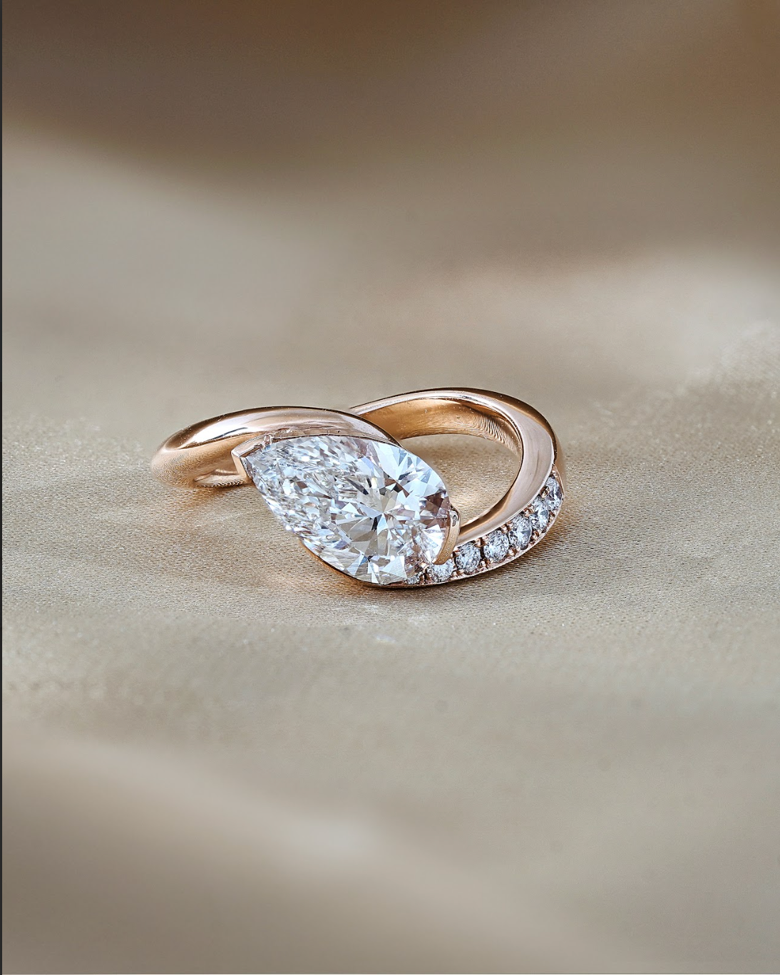 1.5 carats Pear Cut Diamond Twist Pave Band Diamond Ring