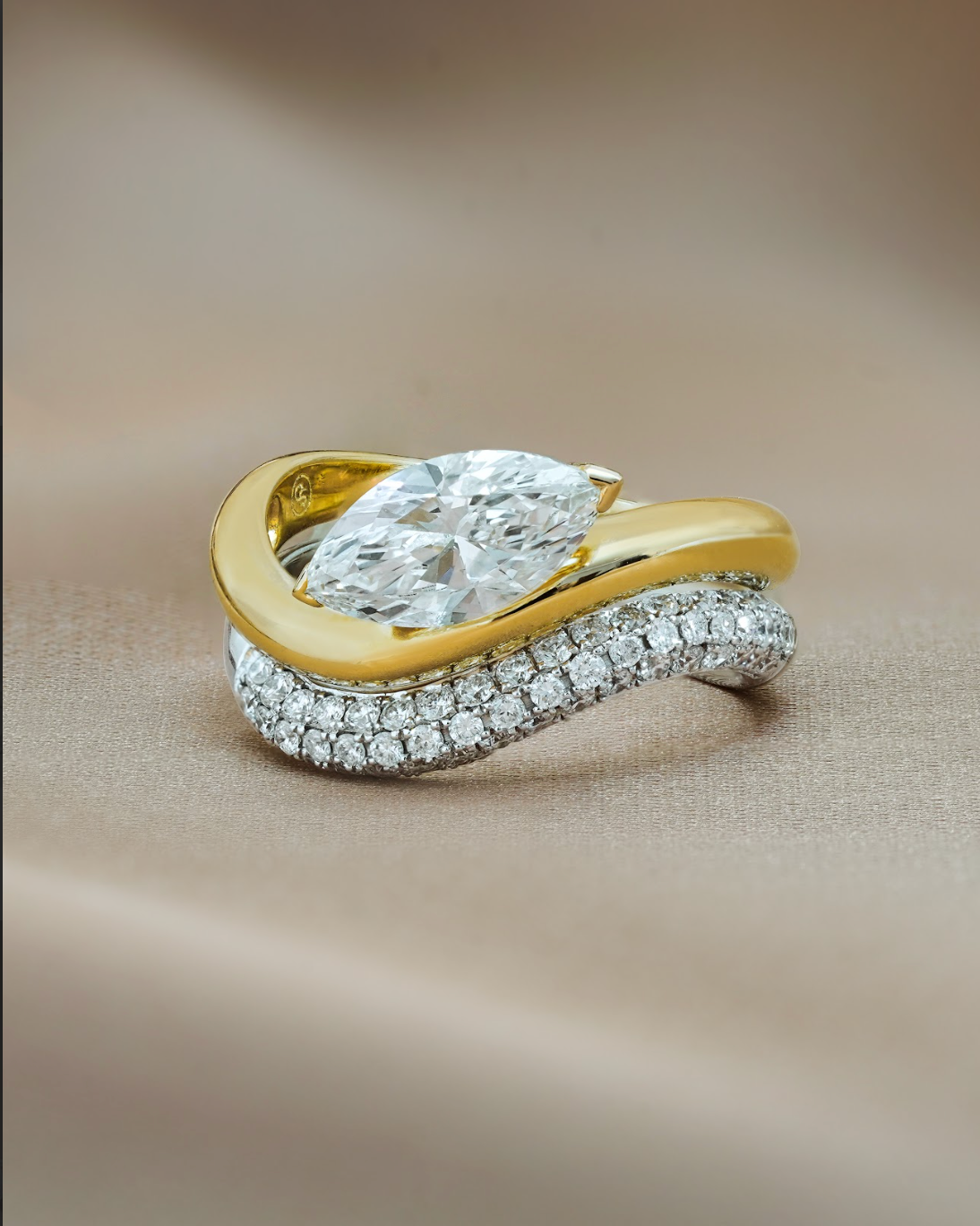 1 carats Marquise cut Diamond Curvy Ring