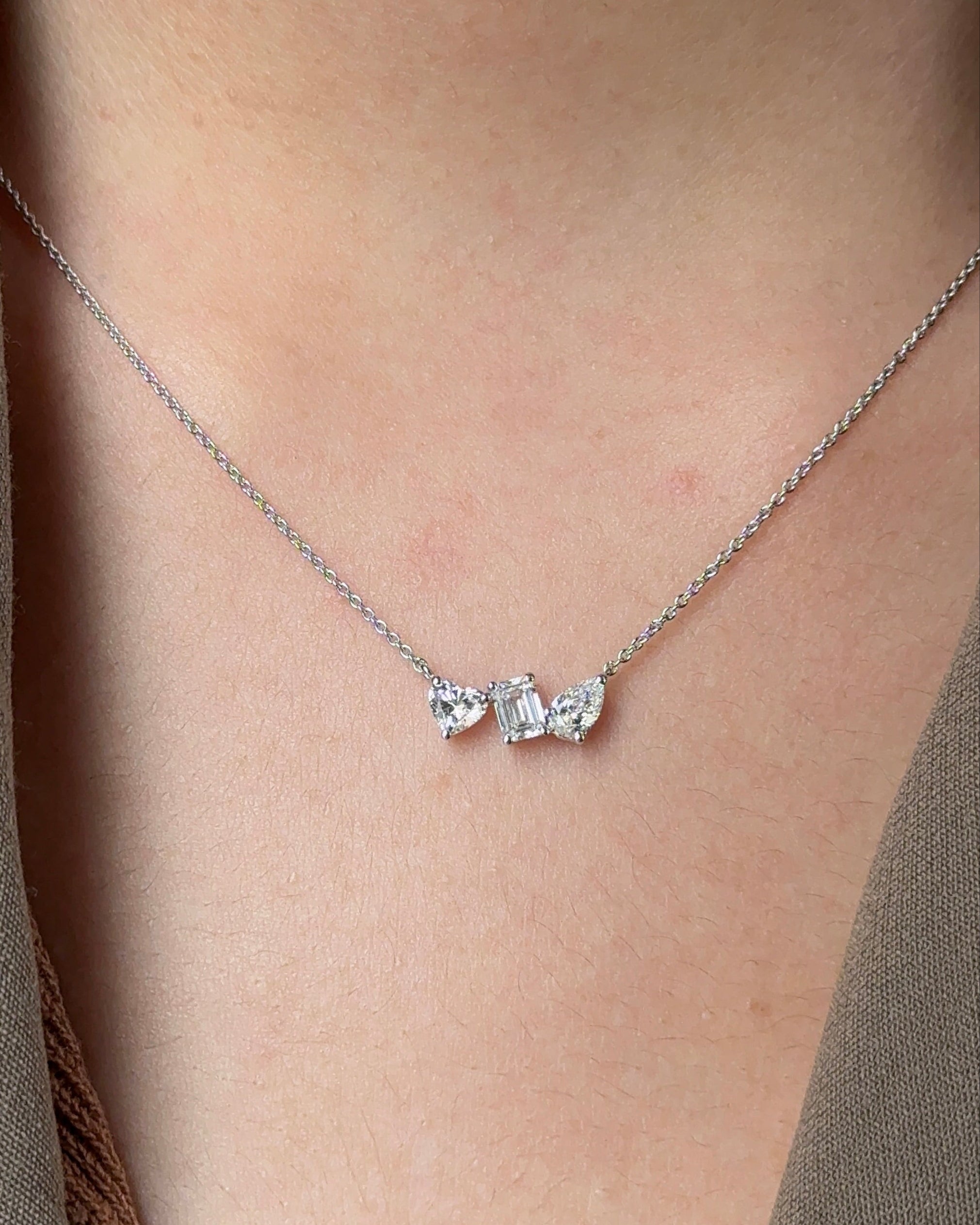 30 Pointer Mixed Fancy cut Diamond Pendant Necklace (14K Gold)
